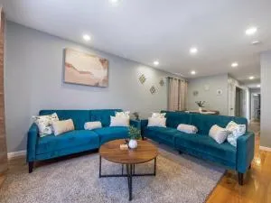 Spacious Retreat for 16 Your Perfect Group Getaway - 斯普林菲尔德