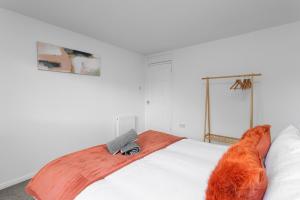 Sleek 3Bed House near Airport