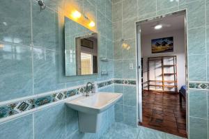 Casa Pé na Areia Suíte Master com Hidromassagem, Wi-Fi, Vista Mar e Churrasqueira