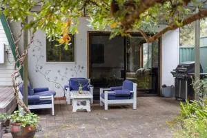 The Callala House - Pet Friendly with Fireplace - Callala Beach