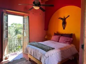 Habitación#6 con doble vista jardín - Santa Rosa de Jáuregui