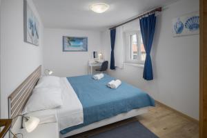 Apartment Zambratija 2557a