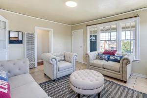 Oakland Apartment 8 Mi to Dtwn!