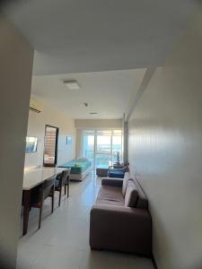The mactan newtown 1 Bedroom , Beach is P 350 pp
