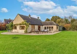 Charming 3BD Cotswolds Family Retreat - Great Rissington