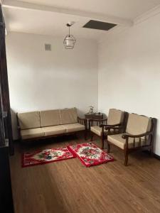 El Renacimiento - Suite Rosita