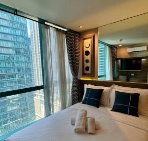 Comfy 1BR At Uptown BGC