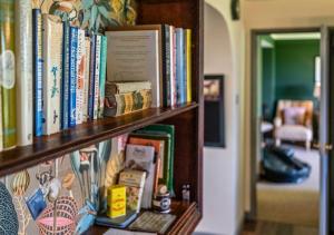 Gorgeous Rural 4 Bed Farm Cottage - With Hot Tub!