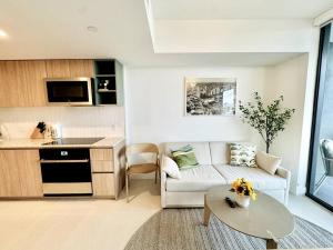 43 Floor Miami 1BD Near Arena