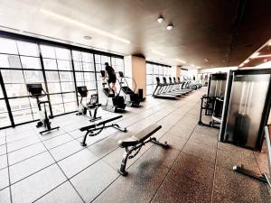 43 Floor Miami 1BD Near Arena