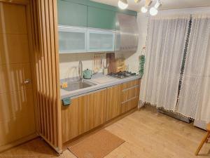 6 Gyeongbokgung Palace