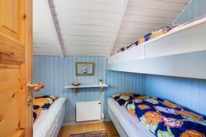 Charming Cottage With Covered Terrace And Peaceful Nature Setting