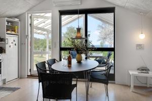 Amazing Home In Knebel With 3 Bedrooms And Wifi