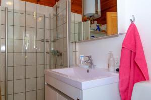 Nice Home In Ebeltoft With 3 Bedrooms And Wifi