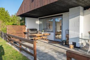 Amazing Home In Ebeltoft With 3 Bedrooms And Internet