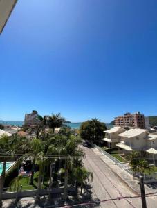 Apê de frente para o mar, a 1 min da praia!