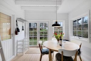 Charming Holiday Home With Annex In The Scenic Handrup Hills