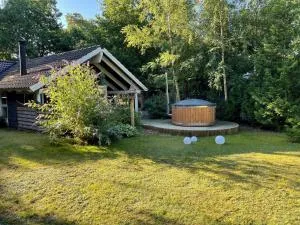 Stunning Home In Rønde With 3 Bedrooms And Wifi - Dagstrup