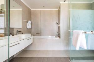 Contemporary unit in the Heart of the Sandton city