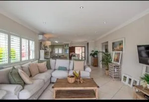 The Sea View - Westbrook