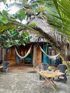 Chill and Surf Mendihuaca