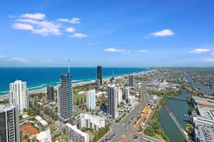 Casino Luxury 3BR Ocean Skylineview suite
