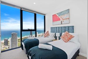 Casino Luxury 3BR Ocean Skylineview suite
