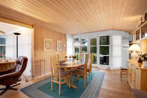 Cozy House In Grenaa, Close To A Lovely Sandy Beach,
