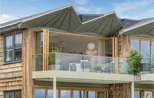 2 Bedroom Cozy Apartment In Kerteminde