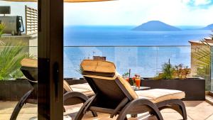 Luxury Villa in Kalamar Bay - Walking Distance to the Beach