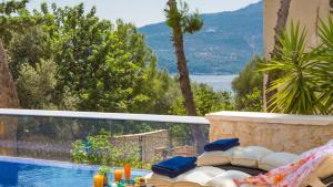 Kalamar Bay Luxury Villa - Private Pool -2 Minutes to the Beach