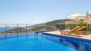 Sea View 5-Bedroom Villa in Kalkan with Private Pool & Garden