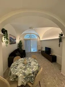 Tosini's Home - 萨莱马拉西诺