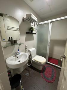 Cozy Room with Citiview at Greenbelt Makati