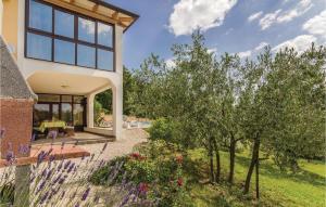 Awesome Home In Meloni With Sauna