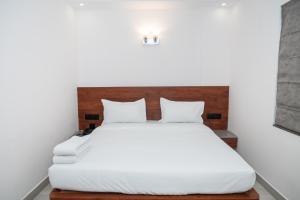 Gold Inn Exotica
