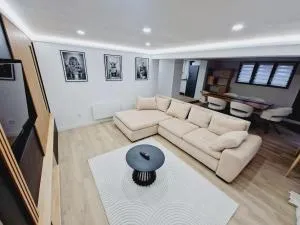 T3 de Prestige Rez-De-Chaussée - 路易维尔