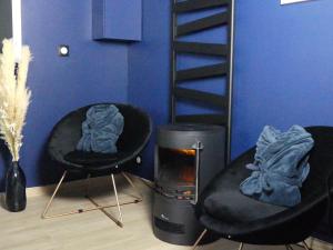 B&B / Chambres d'hotes L'Eclipse maison romantique avec Jacuzzi : photos des chambres