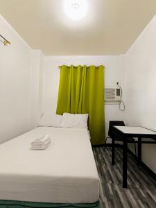 V Star CALAPAN - HOURLY! DAILY! WEEKLY! MONTHLY! BAGO! MALINIS! MAY PARKING!