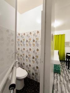 V Star CALAPAN - HOURLY! DAILY! WEEKLY! MONTHLY! BAGO! MALINIS! MAY PARKING!