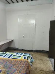 Protik Home Stay - Hāora