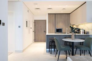 Legacy by Sunrise - Top Amenities and Paddle Court
