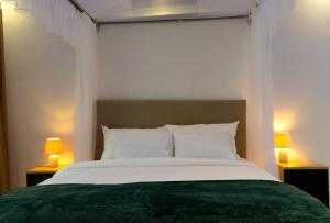 Hilltop Executive Lodge