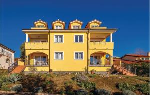 Nice Apartment In Kostrena With House Sea View 