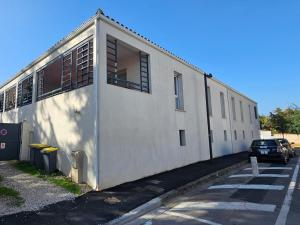 Appartements Elegant T3 tout equipe et confort proche parc expo et Arena : photos des chambres