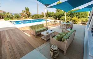 Beautiful Home In Argaka With Kitchen