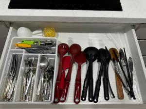 Spacious, cosy and affordable room if no one book in the other 2 room you will stay by yourself in the whole house