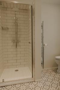 Lyme Slice - Location Location Location