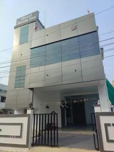 Hotel Neom Inn - Rāipur