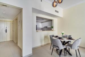 Beachy Getaway in JBR with Private Beach Access